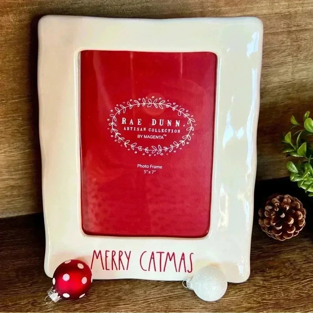 NEW Rae Dunn MERRY CATMAS - Cute Ceramic 5 x 7 Photo/Picture Frame